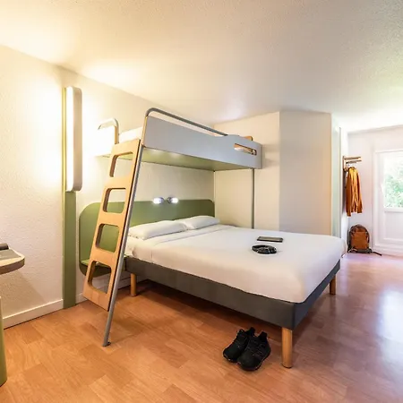 Hotel Ibis Budget Villefranche 2*