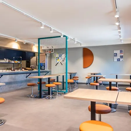 Hotel Ibis Budget Villefranche Limas