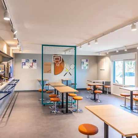 Ibis Budget Villefranche 2* Limas
